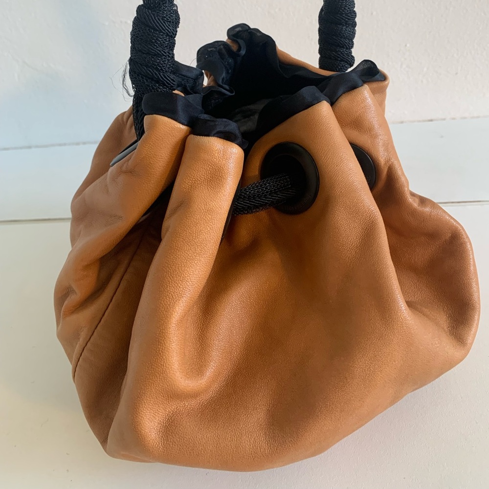 AllDressedUp Bag Brown Leather ,Shoulder and hand . Very cool ❤️